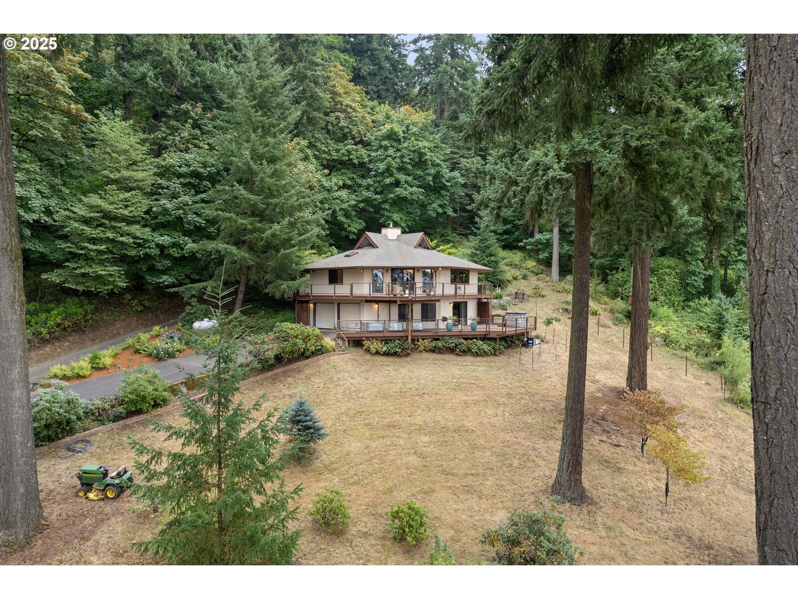 Property Photo:  14162 SE Holgate Blvd  OR 97236 