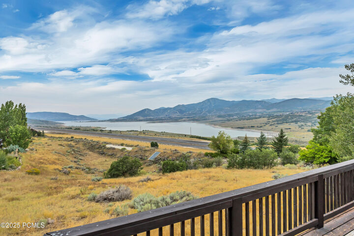 Property Photo: 198 E Keetly Cl Circle UT 84032