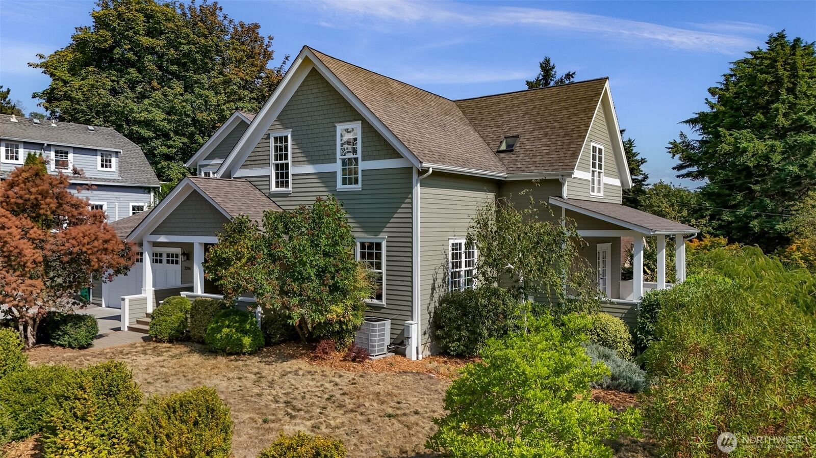 Property Photo: 3206 S Washington Street WA 98144