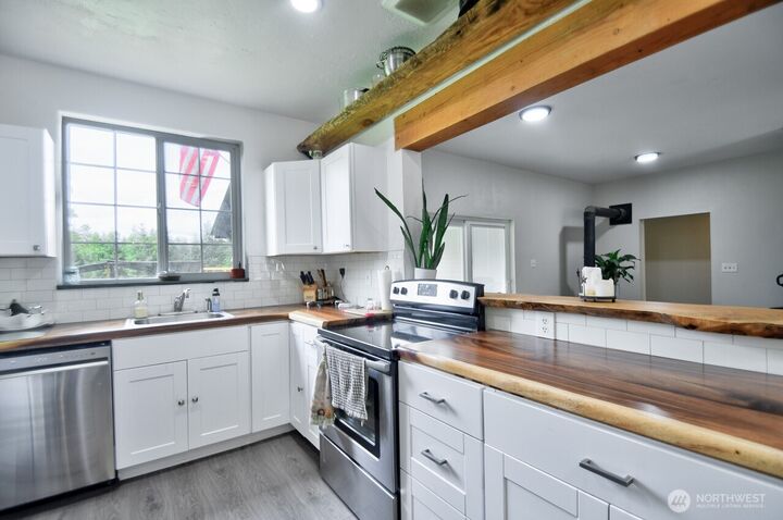 Property Photo: 253 Kruger Road B WA 98570