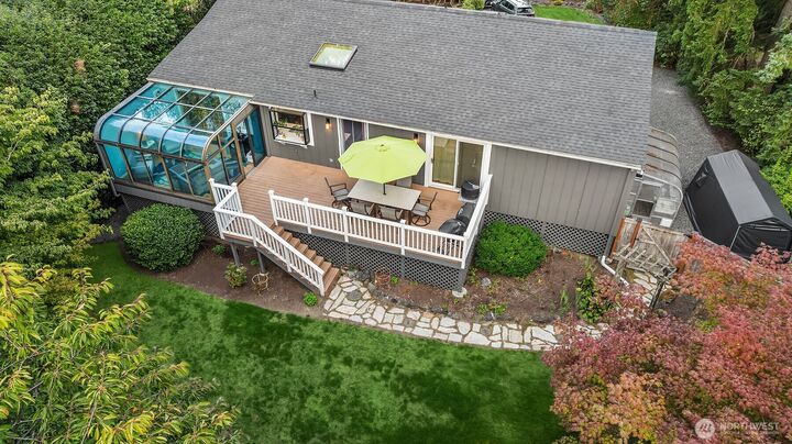 Property Photo:  12079  Sunrise Drive NE  WA 98110 