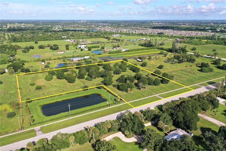 Property Photo:  1051 66th Avenue  FL 32966
