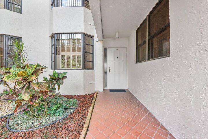 Property Photo:  6620 Boca Del Mar Drive 102  FL 33433 
