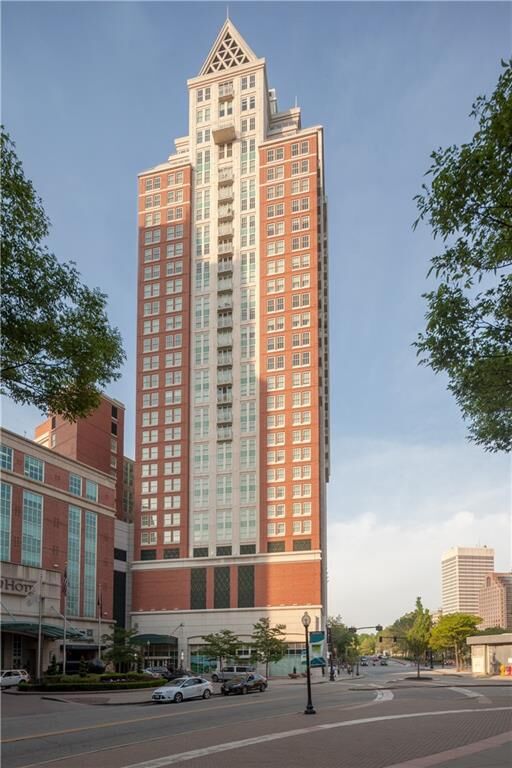Property Photo:  1 West Exchange Street 2604  RI 02903