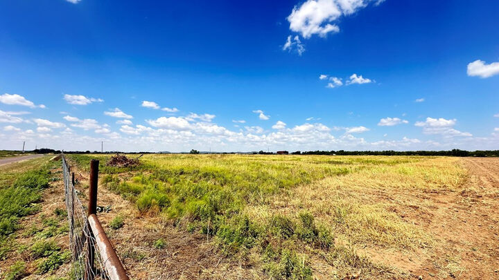 Property Photo: 8424 W Grape Creek Road TX 76901