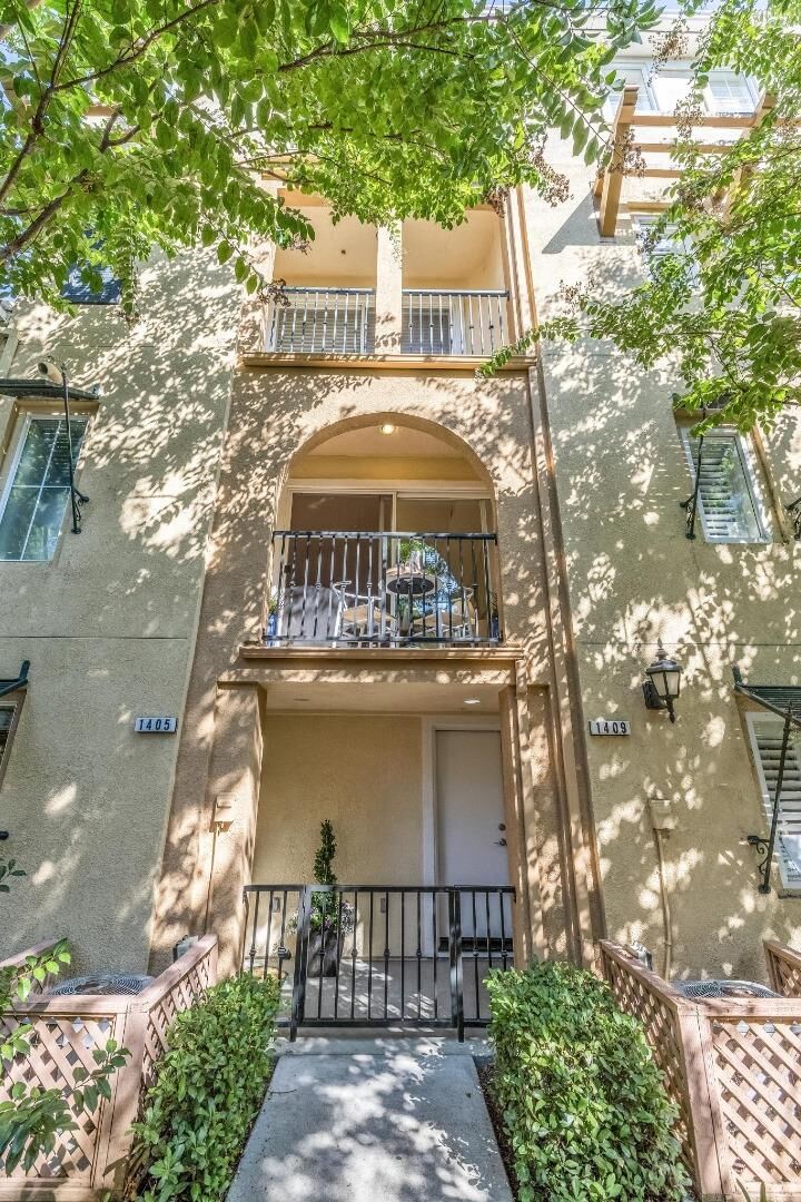Property Photo:  1405 Allegado Alley  CA 95128 