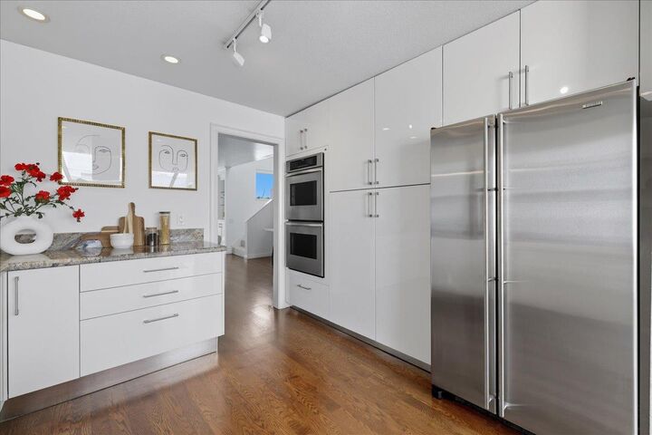Property Photo:  617 Portofino Lane  CA 94404 