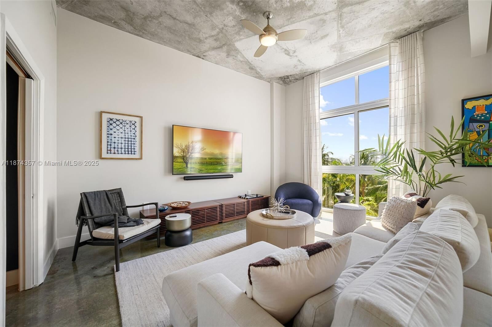 Property Photo:  2001 Meridian Av 509  FL 33139 