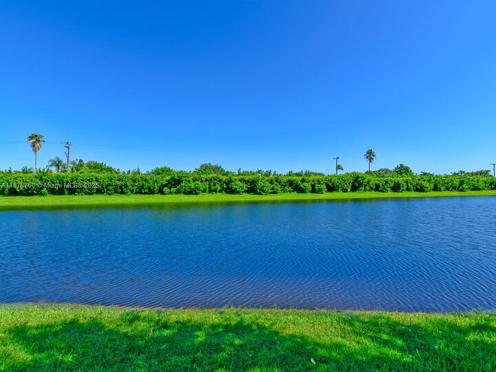 Property Photo:  7889 Lake Sands Dr  FL 33446 