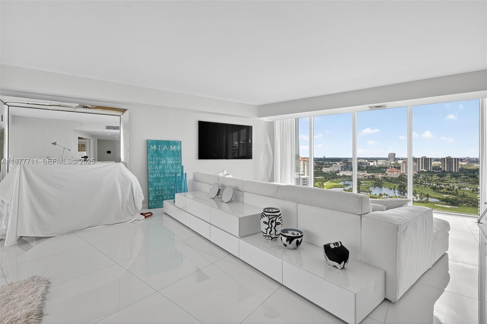 Property Photo:  3370 Hidden Bay Dr 2915  FL 33180 