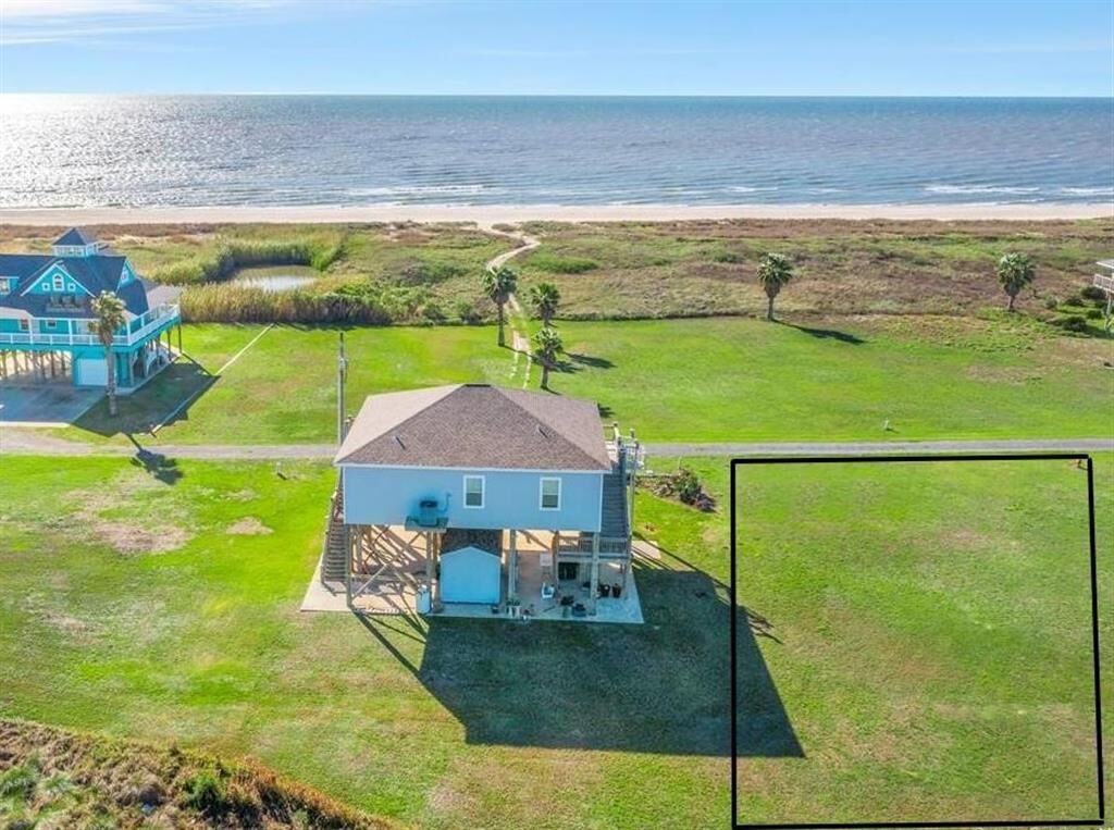 Property Photo:  17 Pelican Beach Drive  LA 70631 