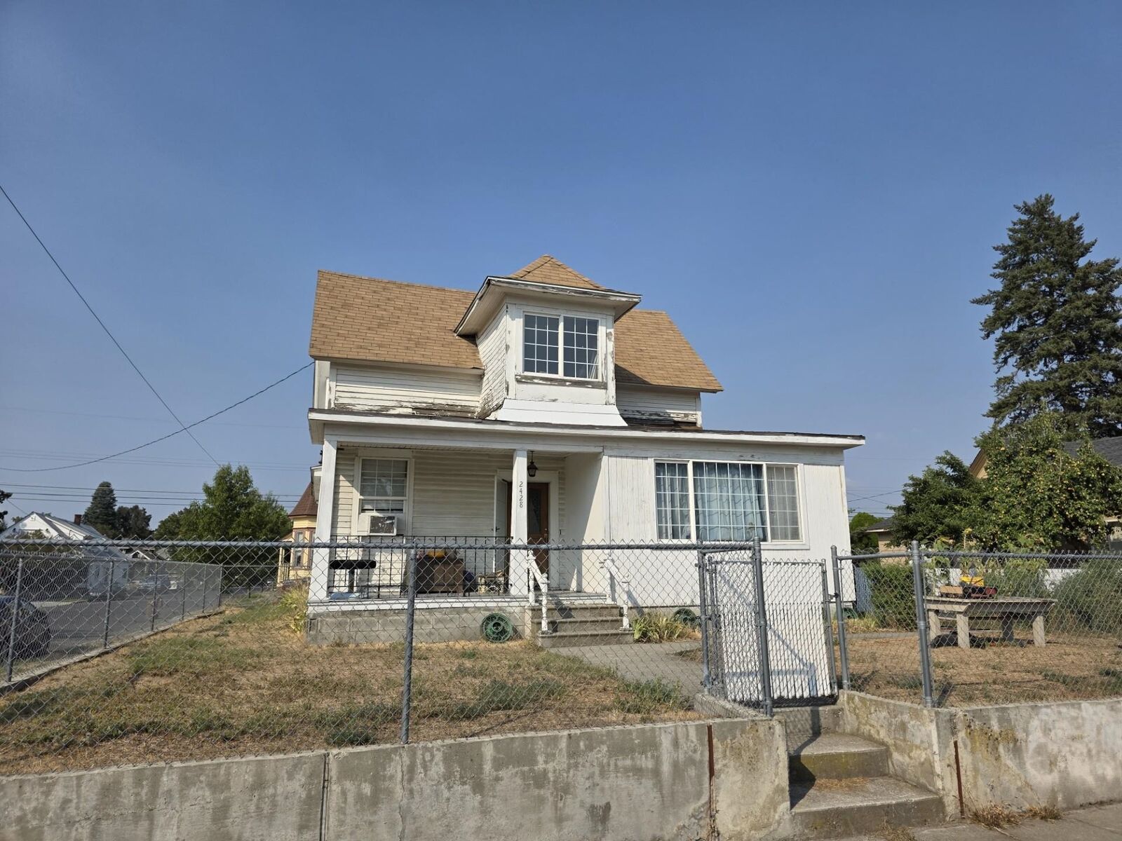 Property Photo:  2428 W College Ave  WA 99201 