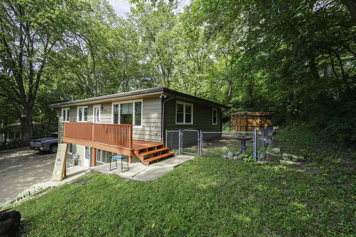 Property Photo:  112 Delong  Avenue  IA 51503 