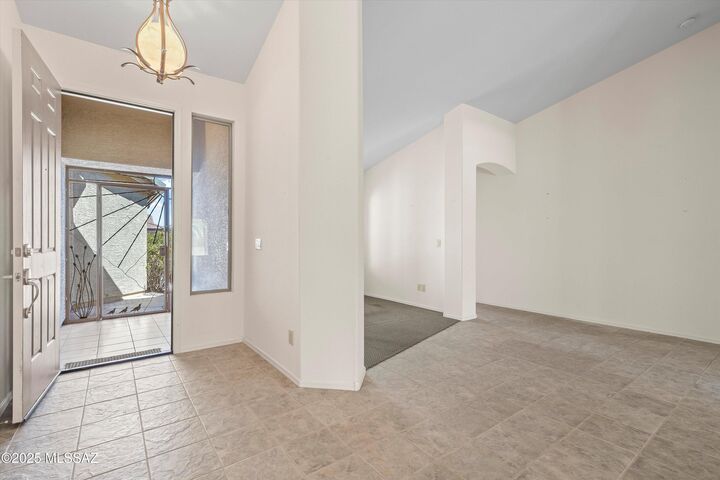 Property Photo: 2426 E Desert Pueblo Pass AZ 85614
