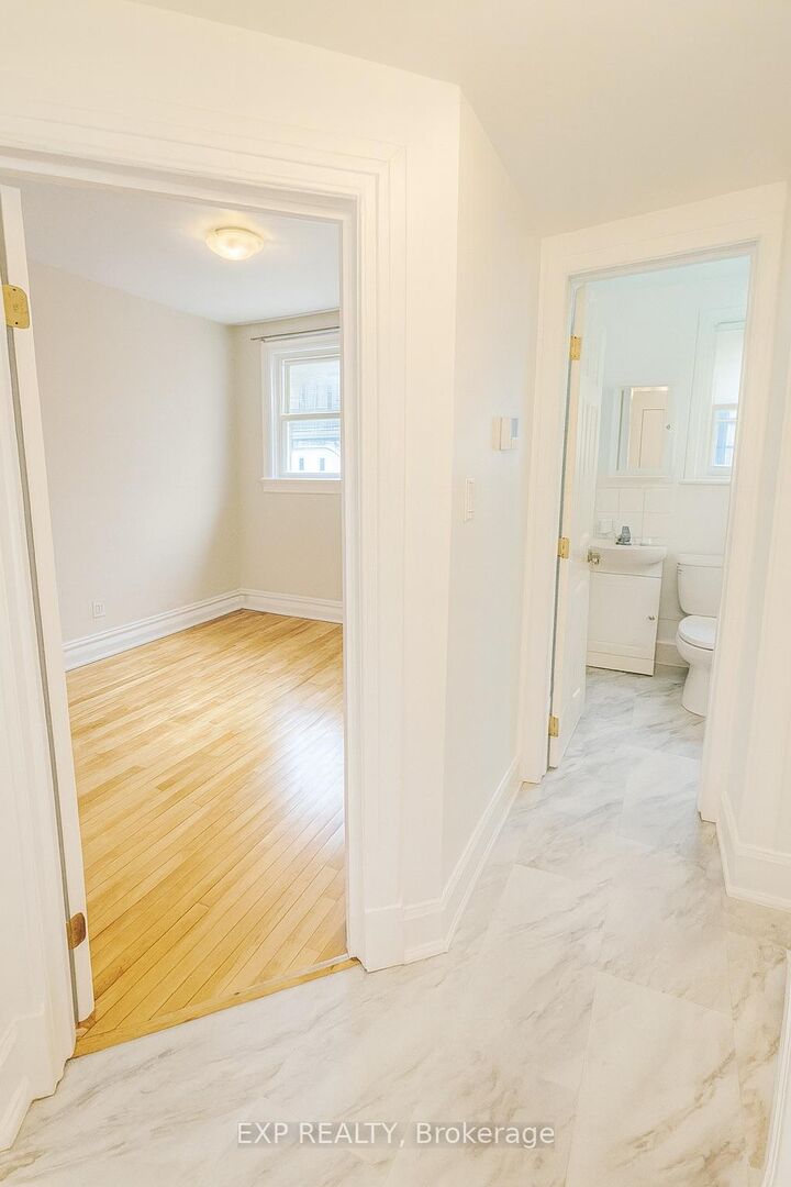 Property Photo: 446 Cambridge Street S ON K1S 4H7