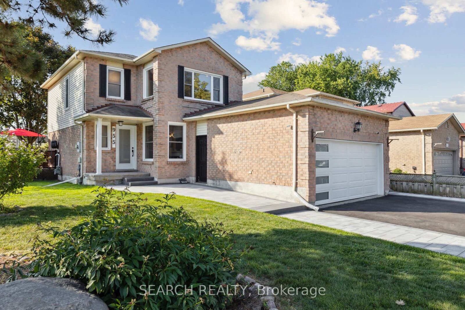 Property Photo:  955 Renaissance Drive  ON L1J 8E9 