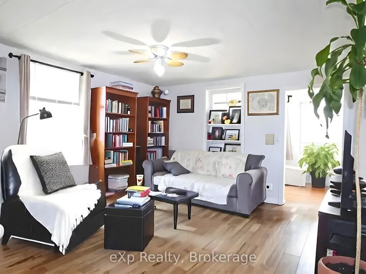 Property Photo: 34 Queen Street ON N0C 1H0