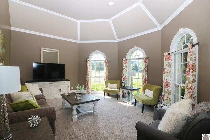 Property Photo: 160 Willow Lake Drive KY 42003
