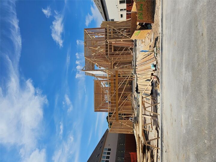 Property Photo: 1242 Robin Trail TX 78681