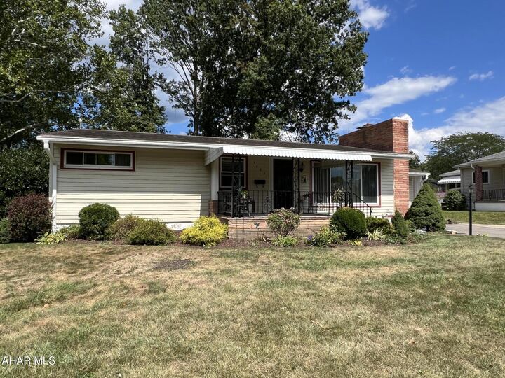Property Photo:  1308 Poplar Avenue  PA 16648 