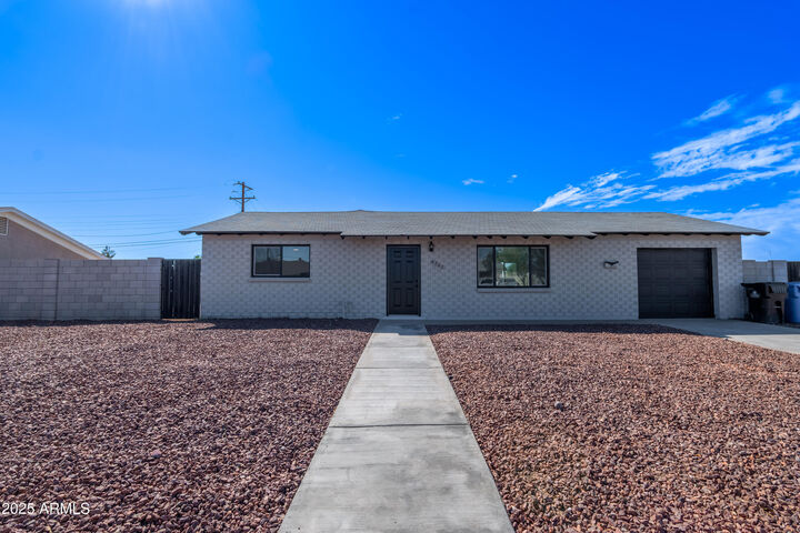 Property Photo:  3628 N 49th Avenue  AZ 85031 