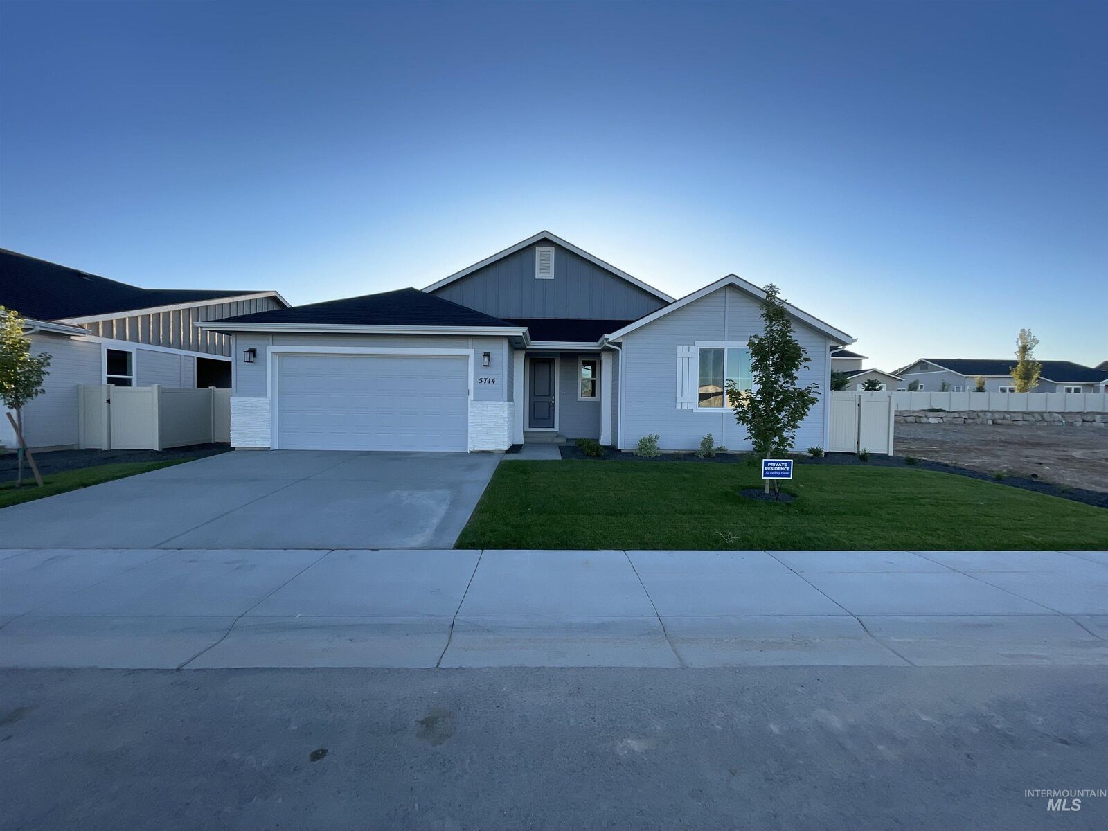 Property Photo:  5714 N Chestnut Hill Way  ID 83646 