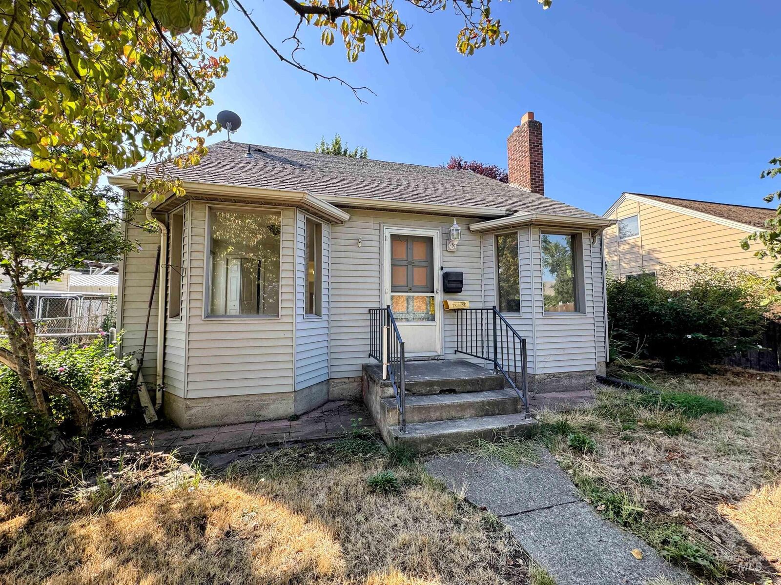 Property Photo:  1822 11th Ave.  ID 83501 