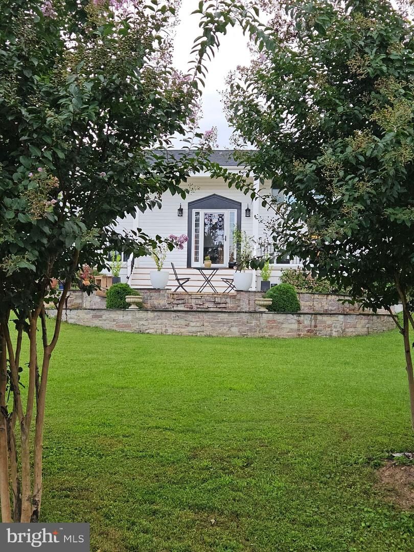 Property Photo:  824 Constellation Drive  VA 22066 