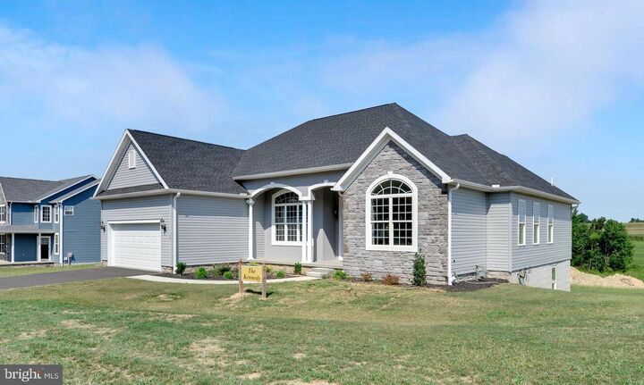 Property Photo:  98 Antietam Run 127  PA 17331 