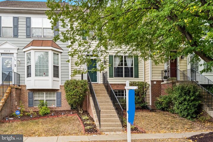 Property Photo:  43212 Center Street  VA 20152 