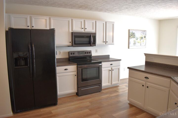 Property Photo: 7828 Hyatts Lane OH 45039