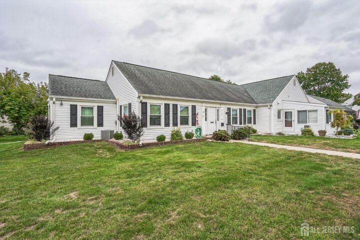 Property Photo:  214 Mayflower Way A  NJ 08831 