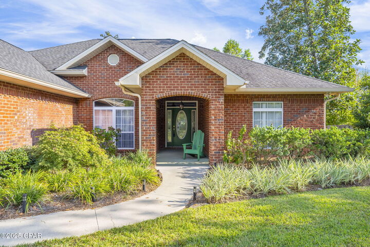 Property Photo:  3262 Country Club Drive  FL 32444 