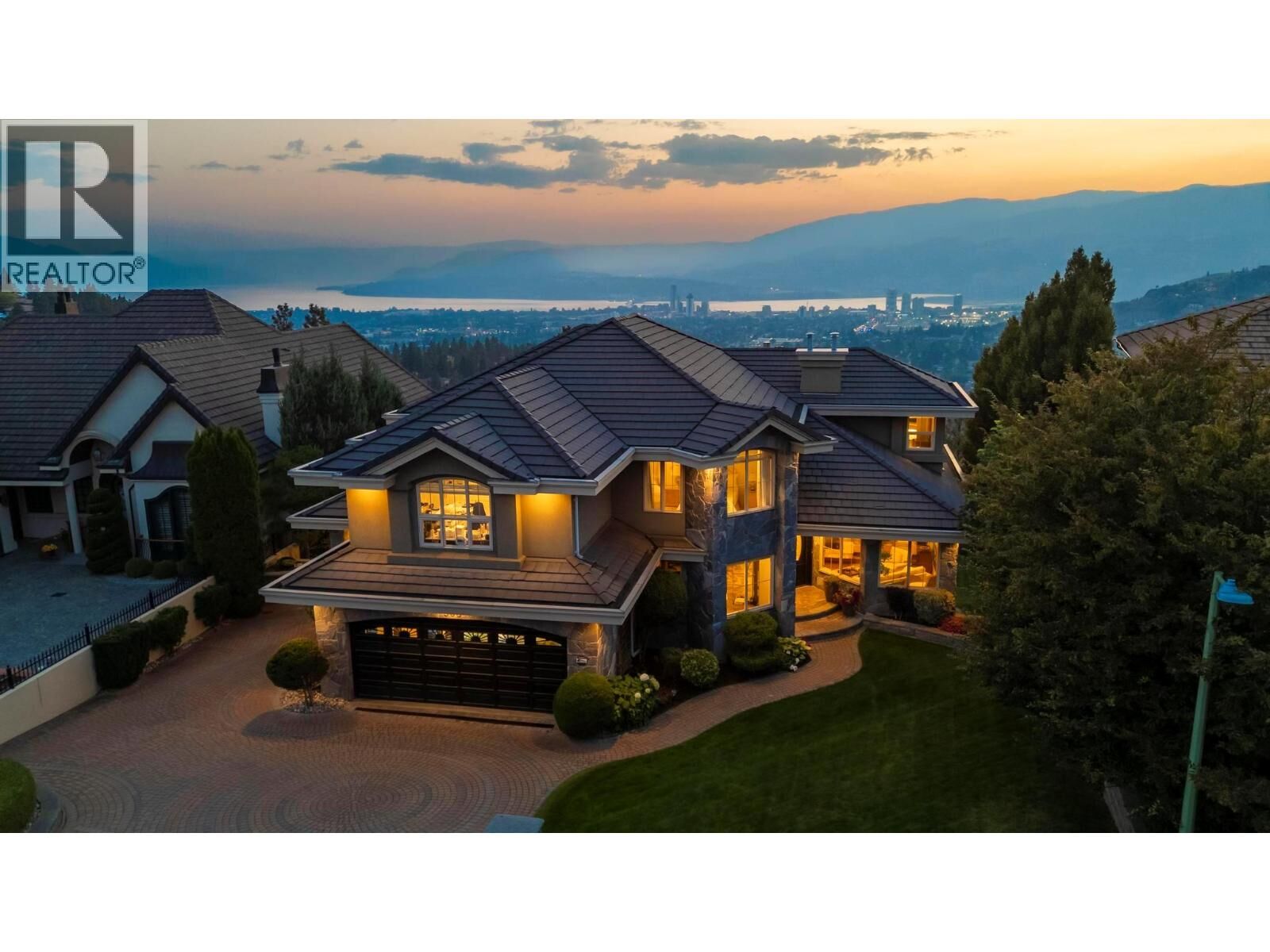 Property Photo:  960 Skeena Drive  BC V1V 2B2 