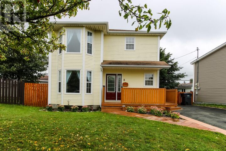 8 Newcastle Place  Paradise NL A1L 1E8 photo