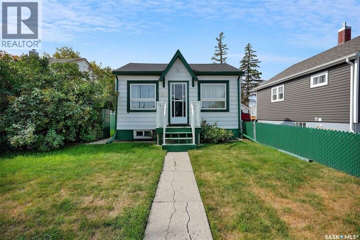 Property Photo:  2140 Lindsay Street  SK S4N 3B9 