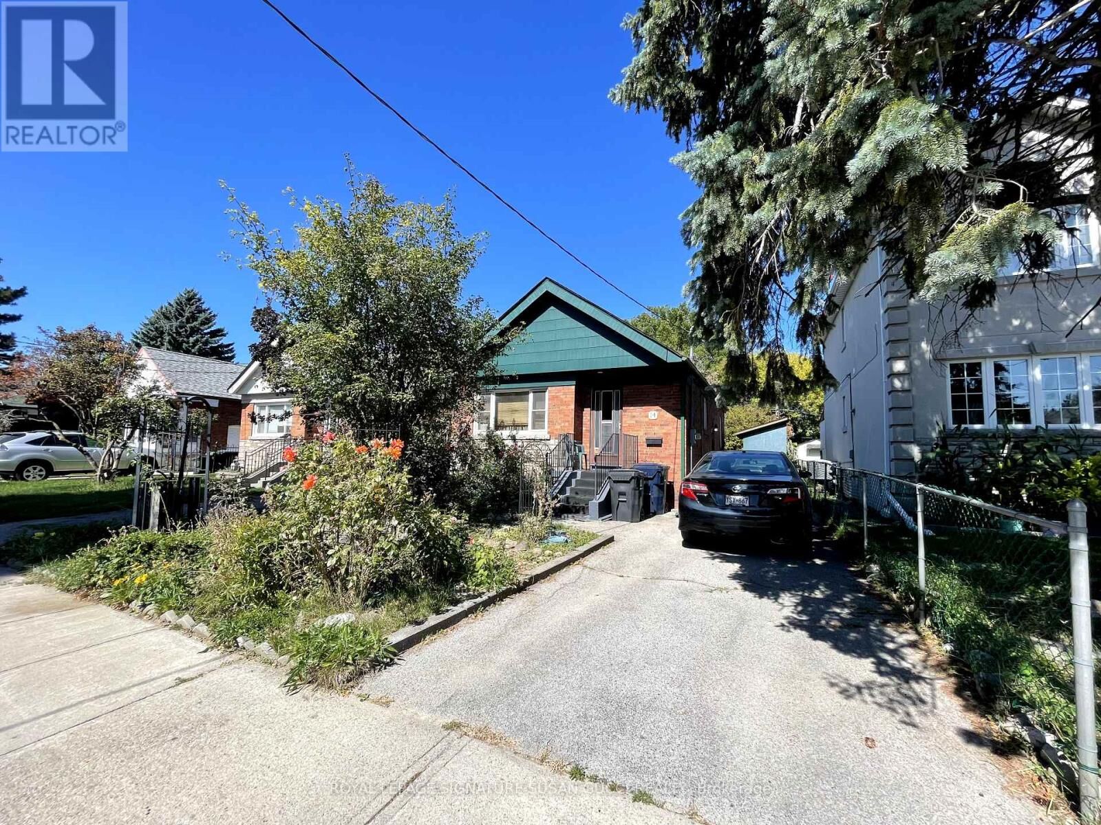 Photo de la propriété:  14 Joanith Drive  ON M4B 1S7 