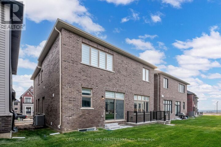 Property Photo:  1040 Suddard Avenue  ON L1L 0V5 