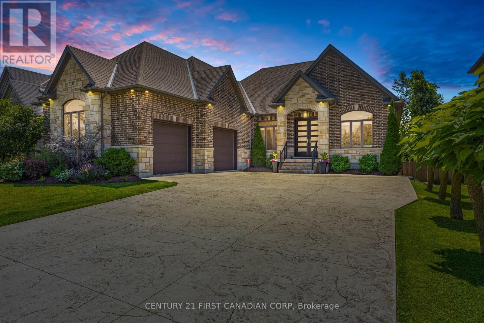 Property Photo:  7071 Clayton Walk  ON N6P 0A1 