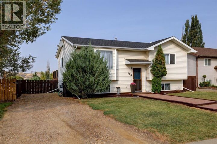 Property Photo: 106 Aerial Crescent AB T0J 0Y9