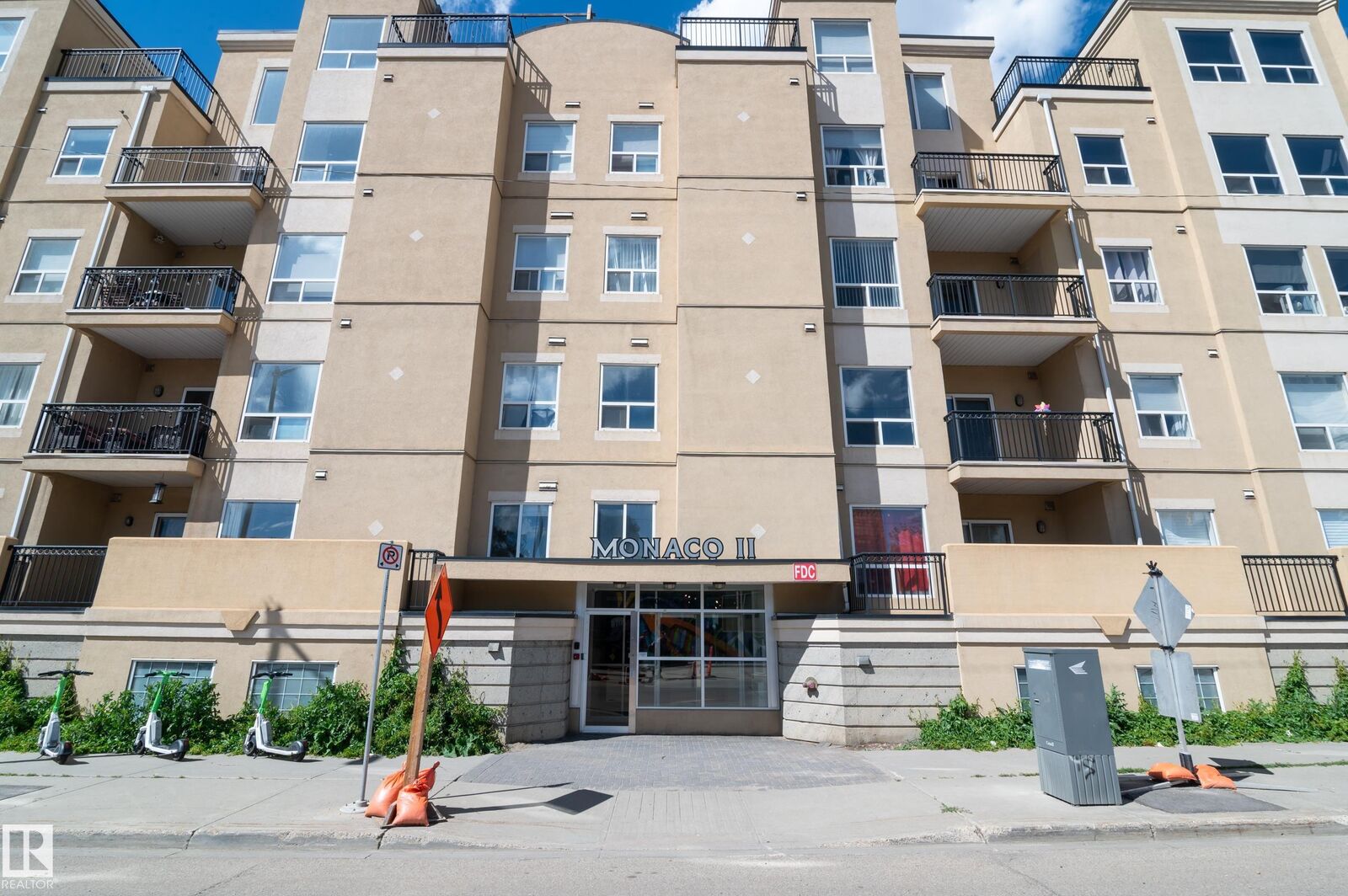 Property Photo:  10606 102 Avenue NW 201  AB T5J 5E9 