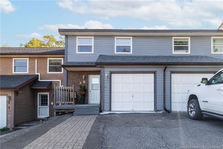 6 Angelview Court  Fredericton NB E3B 7A8 photo