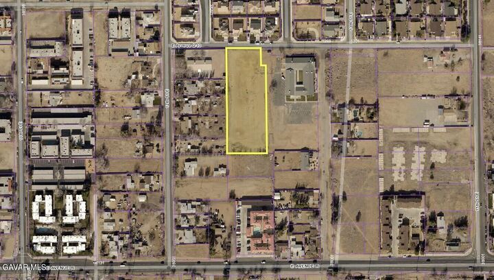 Property Photo:  1224 E Avenue Q13  CA 93550 