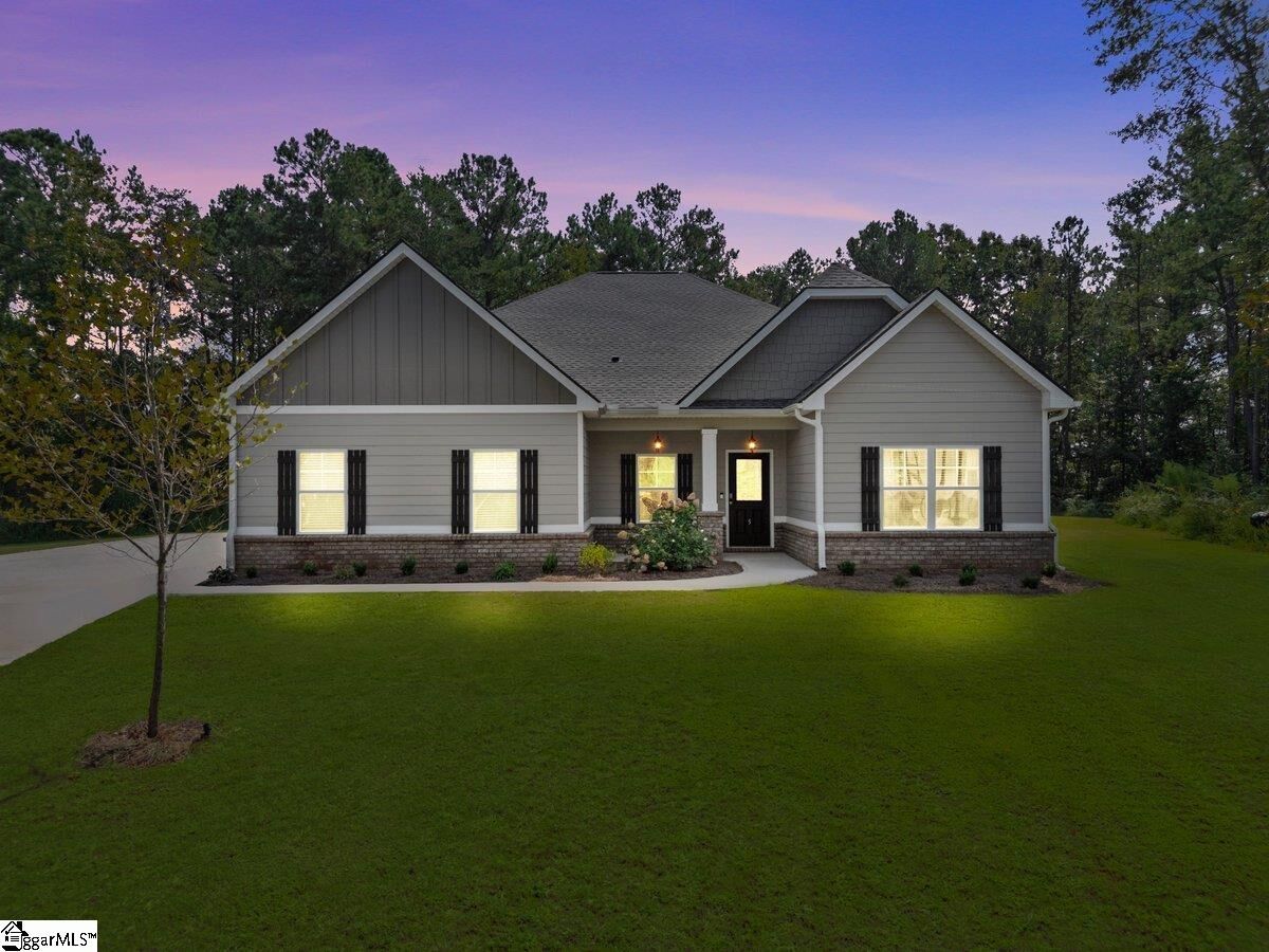 Property Photo:  5 Trollingwood Way  SC 29669 