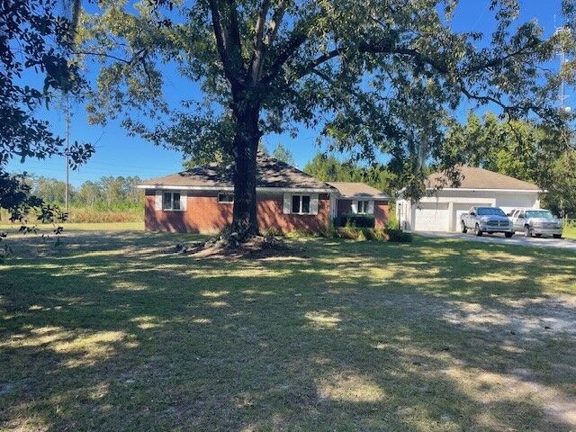 Property Photo: 765 Colerain Road GA 31548