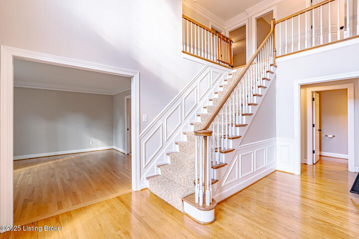 Property Photo:  838 Lake Forest Pkwy  KY 40245 