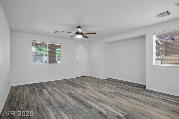 Property Photo: 1043 Monte De Oro Avenue NV 89183