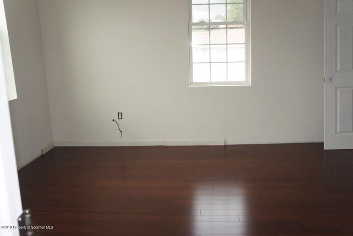 Property Photo:  2027 Green Ridge 2nd Floor Street  PA 18509 