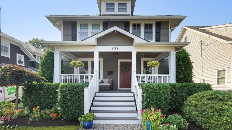 Property Photo:  234 Seneca Pl  NJ 07090