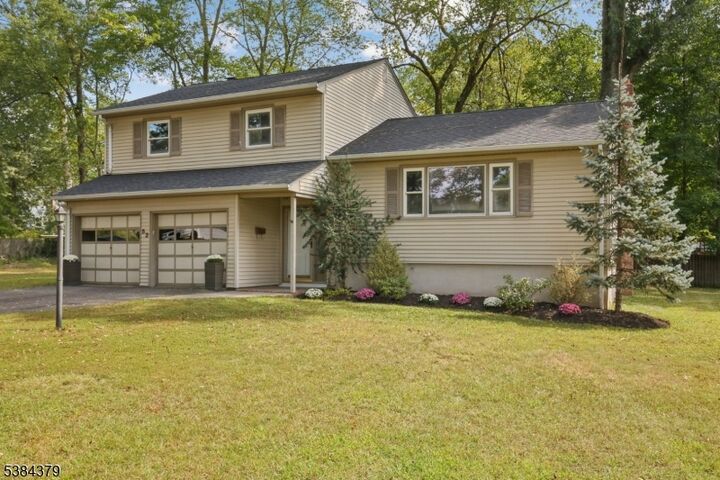 52 Columbia Ave  Berkeley Heights Twp. NJ 07922 photo